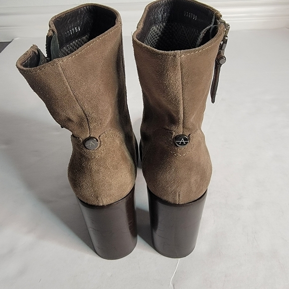 Aquatalia Ilena Heel Boots Sz 10 Suede Ankle Booties Tan - Picture 3 of 11